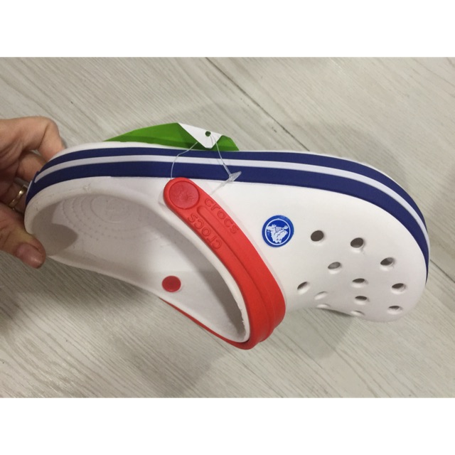 Dép sục trẻ