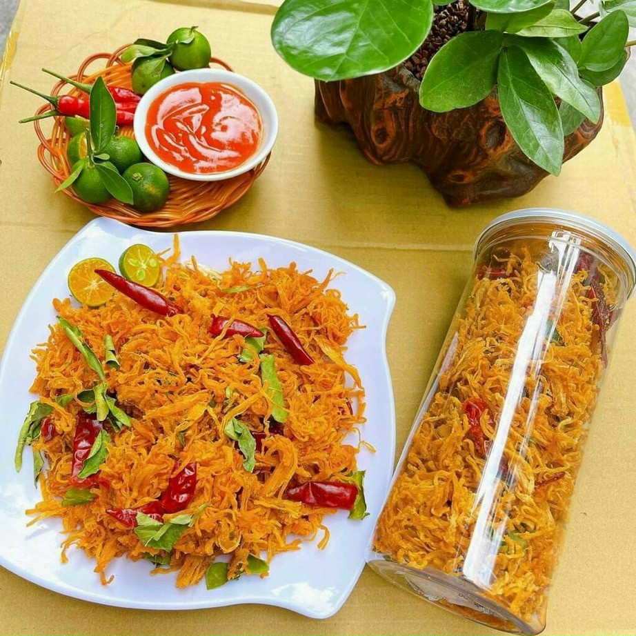 Khô Gà Lá Chanh Xé Cay Loại 1 Cực Ngon - KHÔ GÀ NGON - Đồ Ăn Vặt - 100% Từ Thịt Gà Dai ngon -
