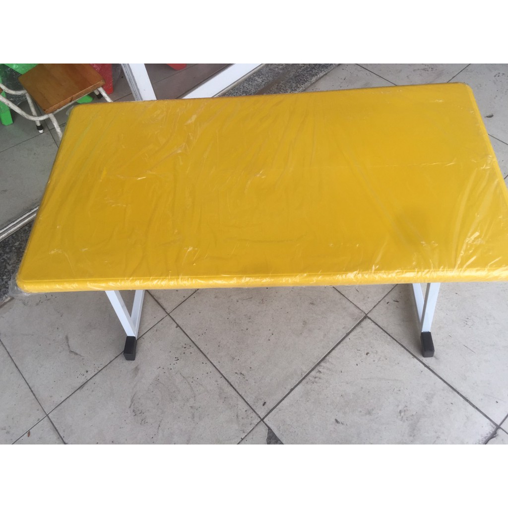 Bàn nhựa mẫu giáo, chân gấp gọn | BigBuy360 - bigbuy360.vn