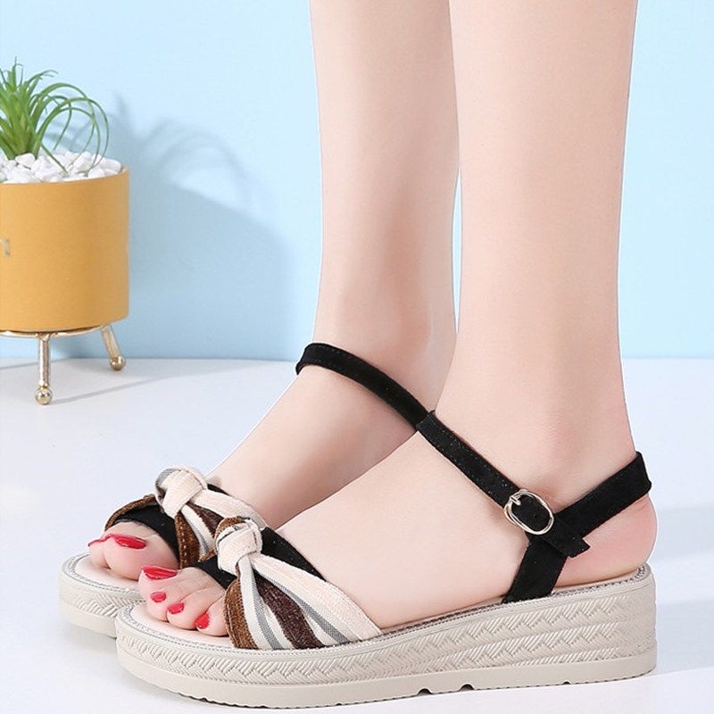 Sandal Đế Xuồng Gót Vừa Hợp Thời Trang Cho Nữ