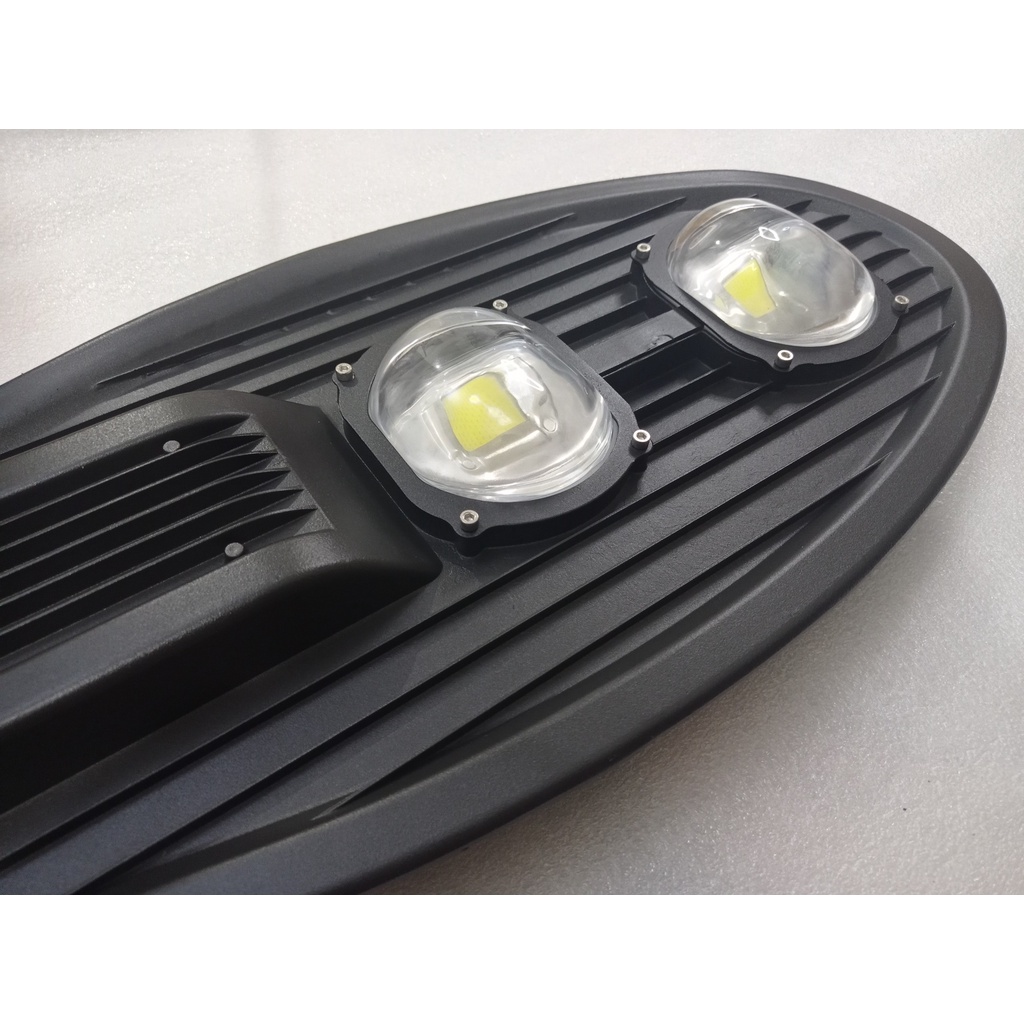 ĐÈN ĐƯỜNG LED LÁ CÔNG SUẤT 50W, 100W - 220V - ÁNH SÁNG TRẮNG - GIÁ RẺ