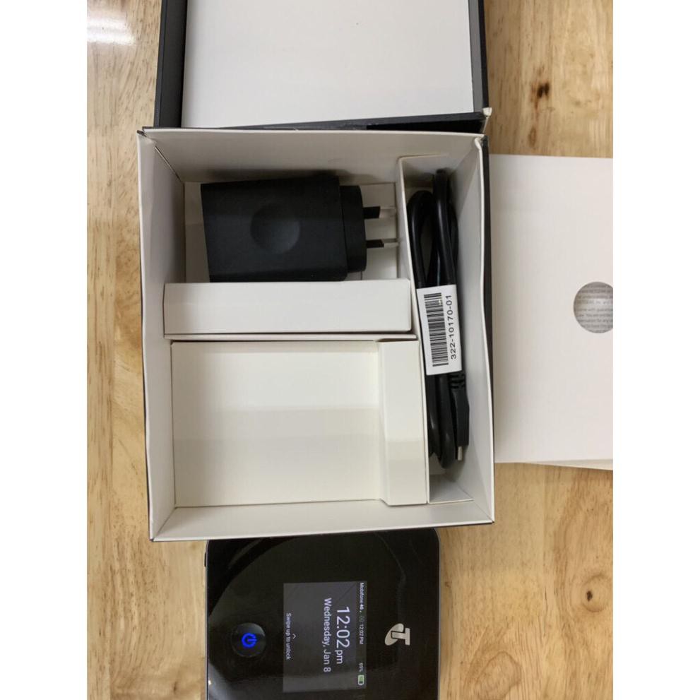 Bộ phát wifi Netgear Nighthawk M2 (MR2100) tốc độ 2Gbps, pin 5040 mAh,hỗ trợ 2 băng tần 5gb/s và 2.4 gb/s  (sẵn hàng) | BigBuy360 - bigbuy360.vn