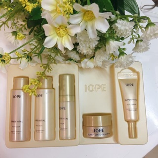 Set dưỡng trắng da iope super vital special gift rich