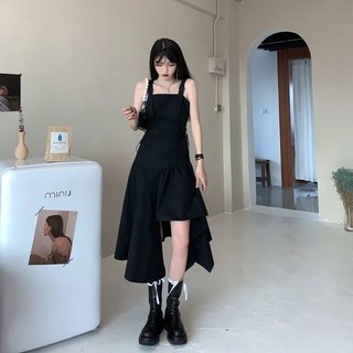 Váy xẻ tà lệch ulzzang siêu hot váy đen 2 dây cá tính