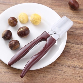 Dụng cụ bóc vỏ hạt dẻ tươi.