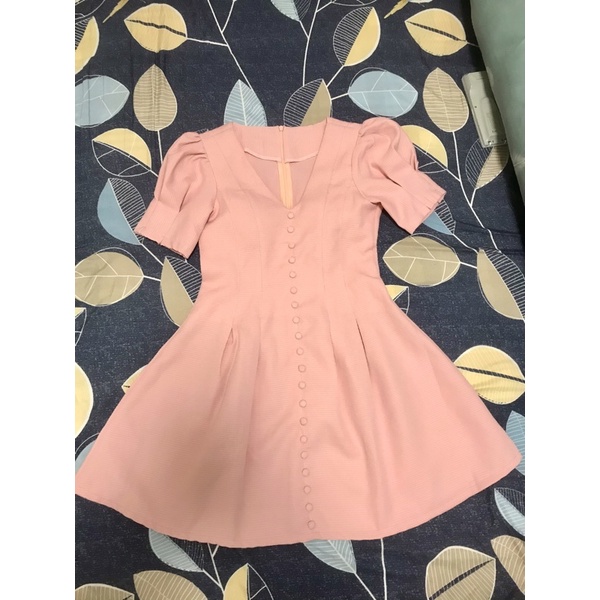 Pass váy màu hồng nhạt size S