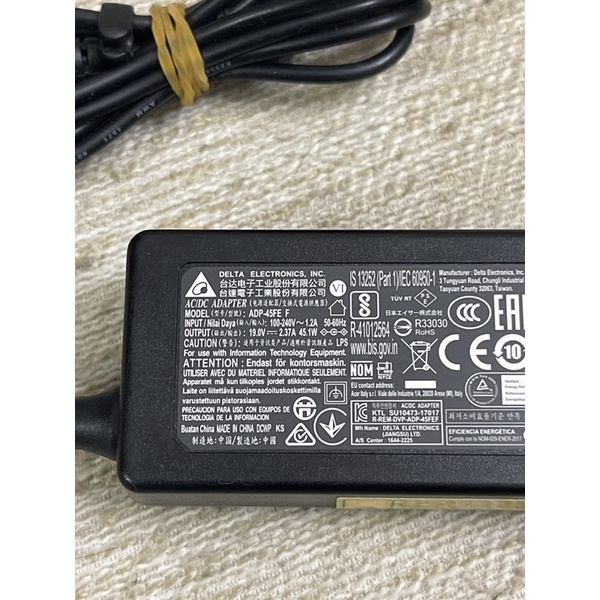 Adapter delta 19v-2,37A chân nhỏ bóc máy laptop xịn
