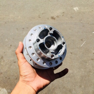 Đùm  trước wave s110 zin