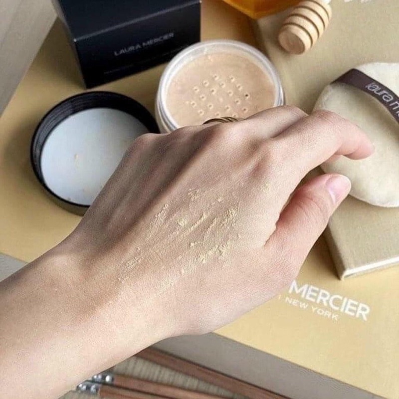 Set Laura Mercier phấn phủ kèm nhũ mắt minisize
