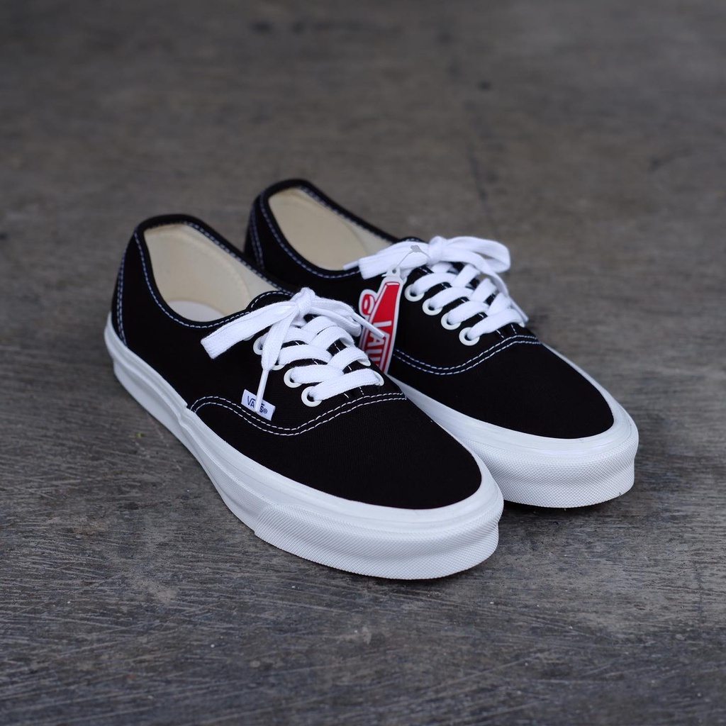 Vans vault og true lx Đen / Trắng ss20