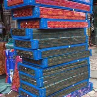 Đệm xốp pe , đệm sv ( 1,5m x1,9m x4cm )