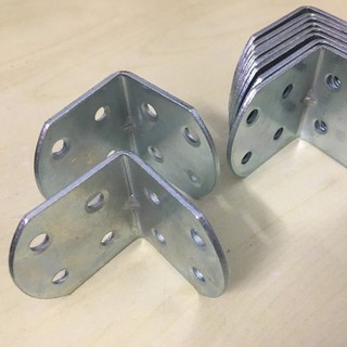 5 KE GÓC VUÔNG 4x4CM 8 Lỗ BẢN 4.5CM