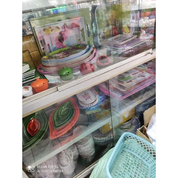 Mâm và khay (nhựa,  melamin )các loại cao cấp( hoa văn và khay trắng)