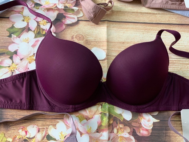 Áo Triumph SIMPLY EVERYDAY BASIC WHU