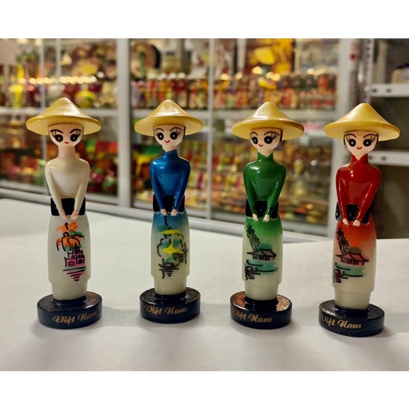 Cô gái nữ sinh bé