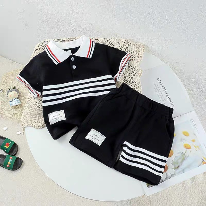Bộ quần áo bé trai Hàn Quốc, Set Áo Polo và Quần short 4 vạch kẻ ngang công tử cho bé từ 7 đến 18 kg