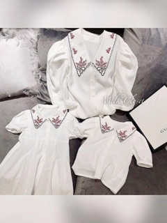 Sơ mi cổ thêu hoa đỏ SMS0121040