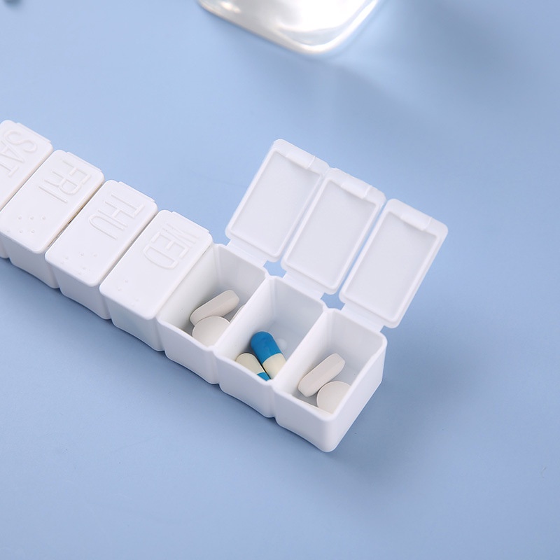 1 Hộp Đựng Thuốc 7 Ngày Mini Tiện Lợi