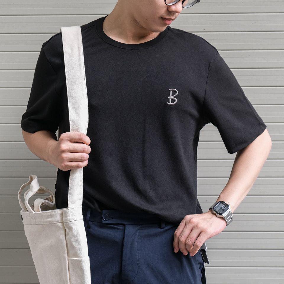 Áo thun nam tay lỡ, áo phông cổ tròn cho nam hình thêu chất liệu vải cotton xuất dư Hàn Quốc