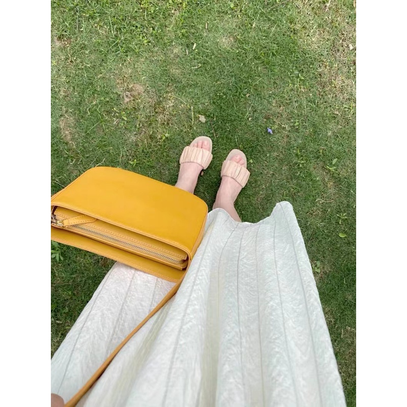 Đầm Bầu Cổ Chữ V Màu Sắc Đơn Giản Thanh Lịch