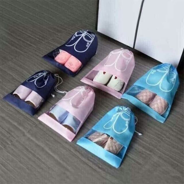 Túi đựng giày.