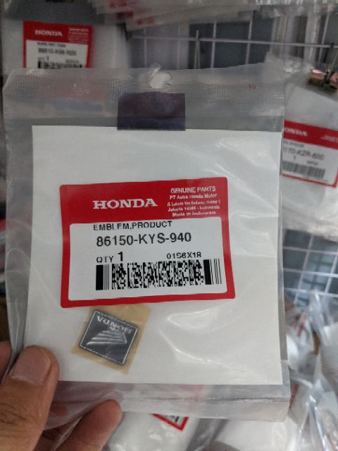 TEM LOGO HONDA LƯỜN SONIC 125R VÀ 150R CHÍNH HÃNG HONDA INDONESIA