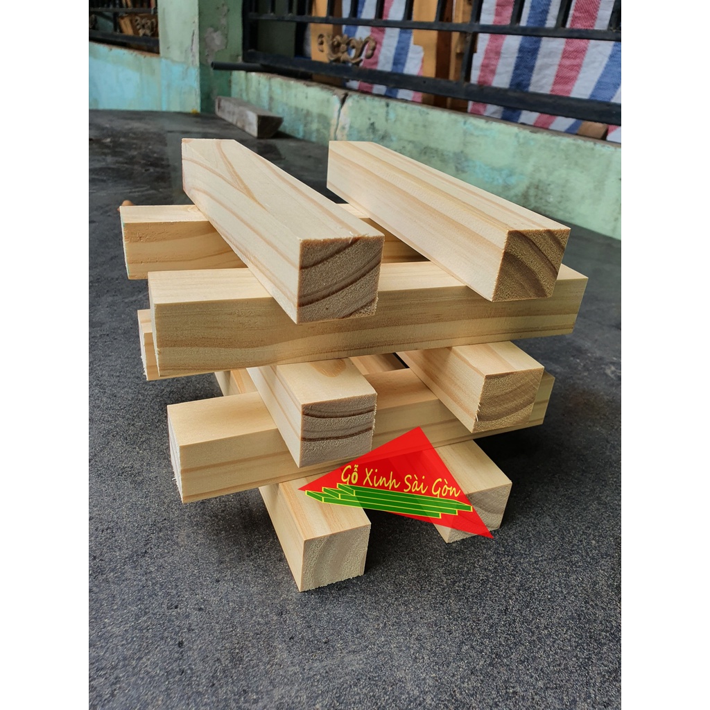 Thanh gỗ thông vuông 3x3cm,dài 20cm-30cm-40cm-50cm-60cm đã bào láng đẹp 4 mặt dùng làm khung sườn, mô hình, decor....