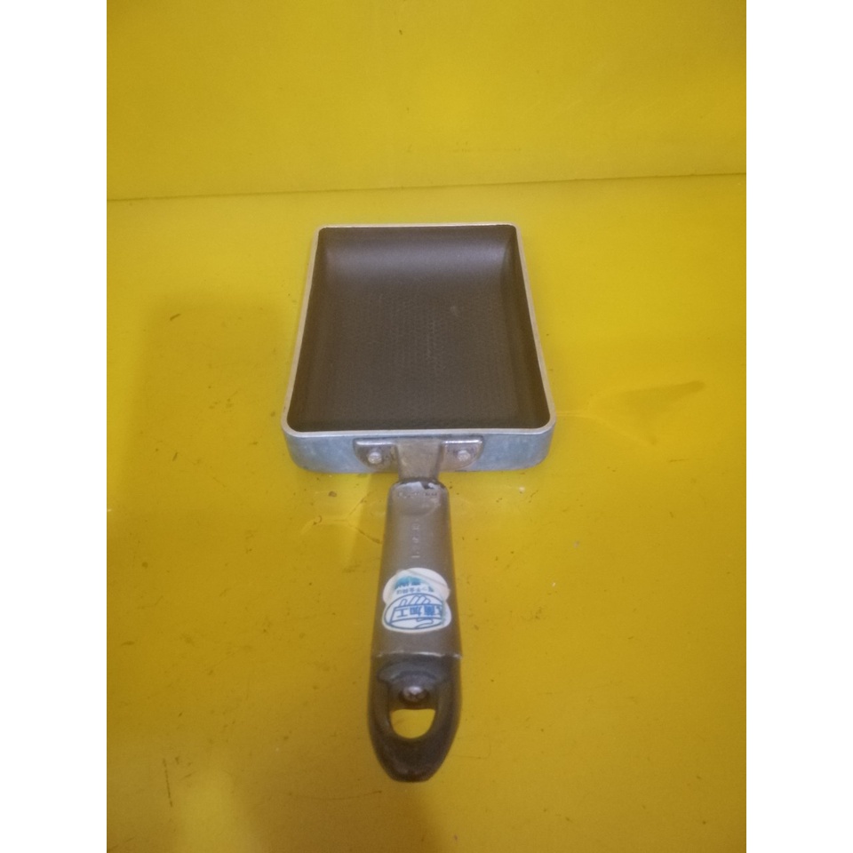 Chảo Fujimaru chống dính nội địa Nhật (hình chữ nhật), size 13*18cm, cao 3cm (mã 628KT), Không dùng từ