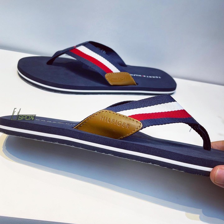 Dép Tommy Xỏ Ngón Hilfiger