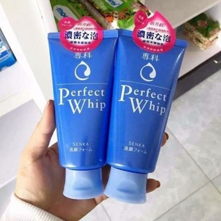 Sữa rửa mặt nhật