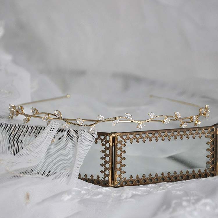 Băng Đô Cài Tóc Đính Đá Zircon Hình Chiếc Lá Phong Cách Retro