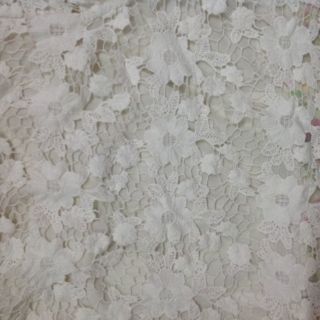 Thanh lý đầm ren phối hoa