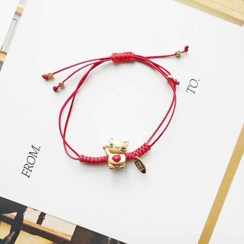 Vòng Tay Dây Đỏ Charm