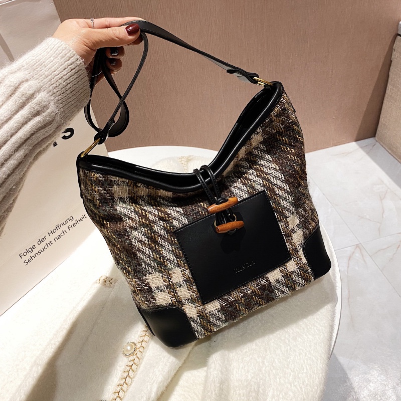 Túi Đeo Vai Cỡ Lớn Thời Trang Dành Cho Nữ