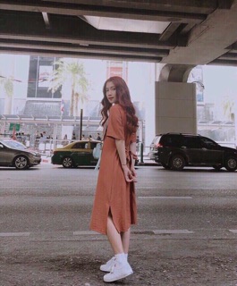Đầm suông xẻ tà