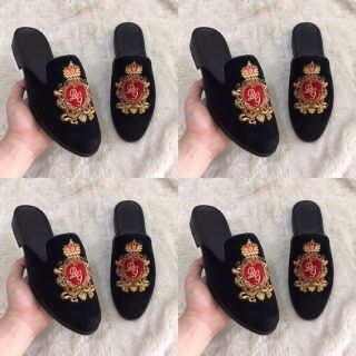 Sục da nam thêu mới