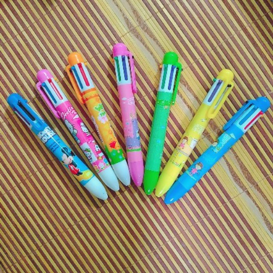Bút bi đa năng, bút bi nhiều màu