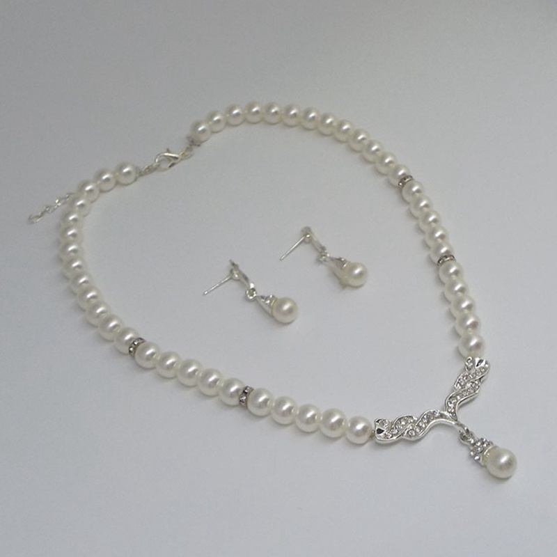 Vòng cổ Và Đôi Khuyên Tai Đính Ngọc Trai Xinh Xắn Cho Nữ