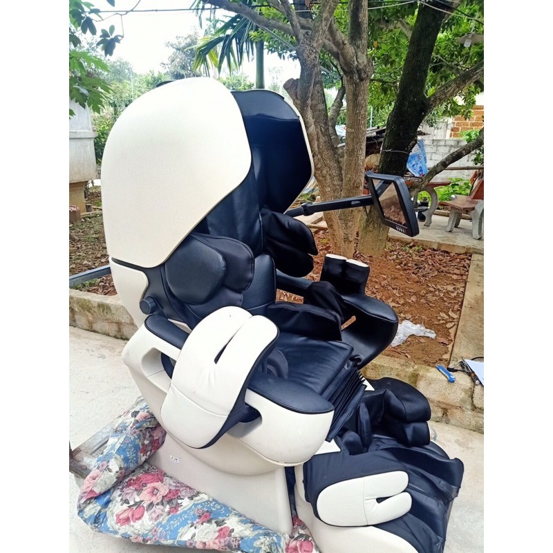 Ghế massage toàn thân Family Inada Therapina Robo HCP-LPN30000D