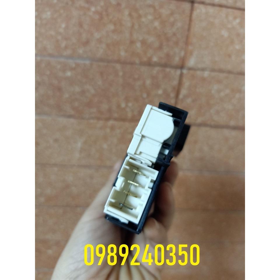 Công tắc khóa cửa máy giặt LG 7,5kg FC1475N5W chính hãng