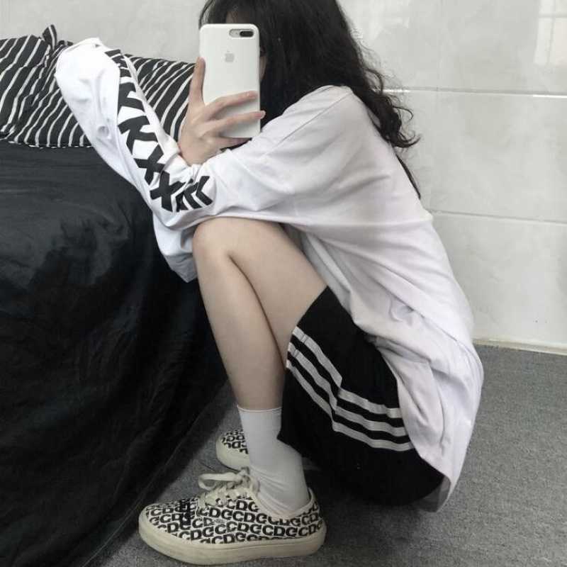 Quần Short, quần đùi nữ 3 sọc phong cách Unisex, Ulzzang - quần đùi thun 3 sọc siêu hot