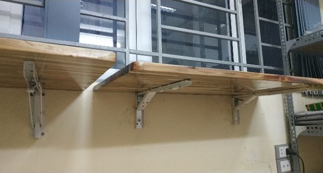 Bàn gấp treo tường nâu 80*40cm chịu lực 50kg A2 | BigBuy360 - bigbuy360.vn