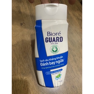sữa tắm biore
