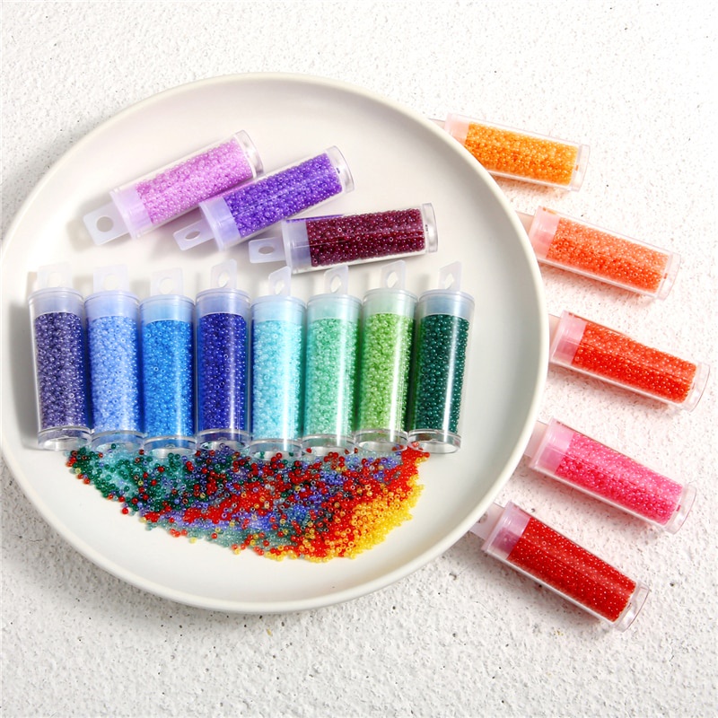 Bộ 1500 hạt thủy tinh 2mm nhiều màu dùng để làm trang sức