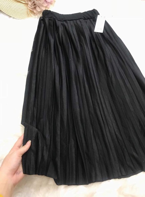 CHÂN VÁY ĐEN XẾP LY HÀNG ĐẸP | BigBuy360 - bigbuy360.vn