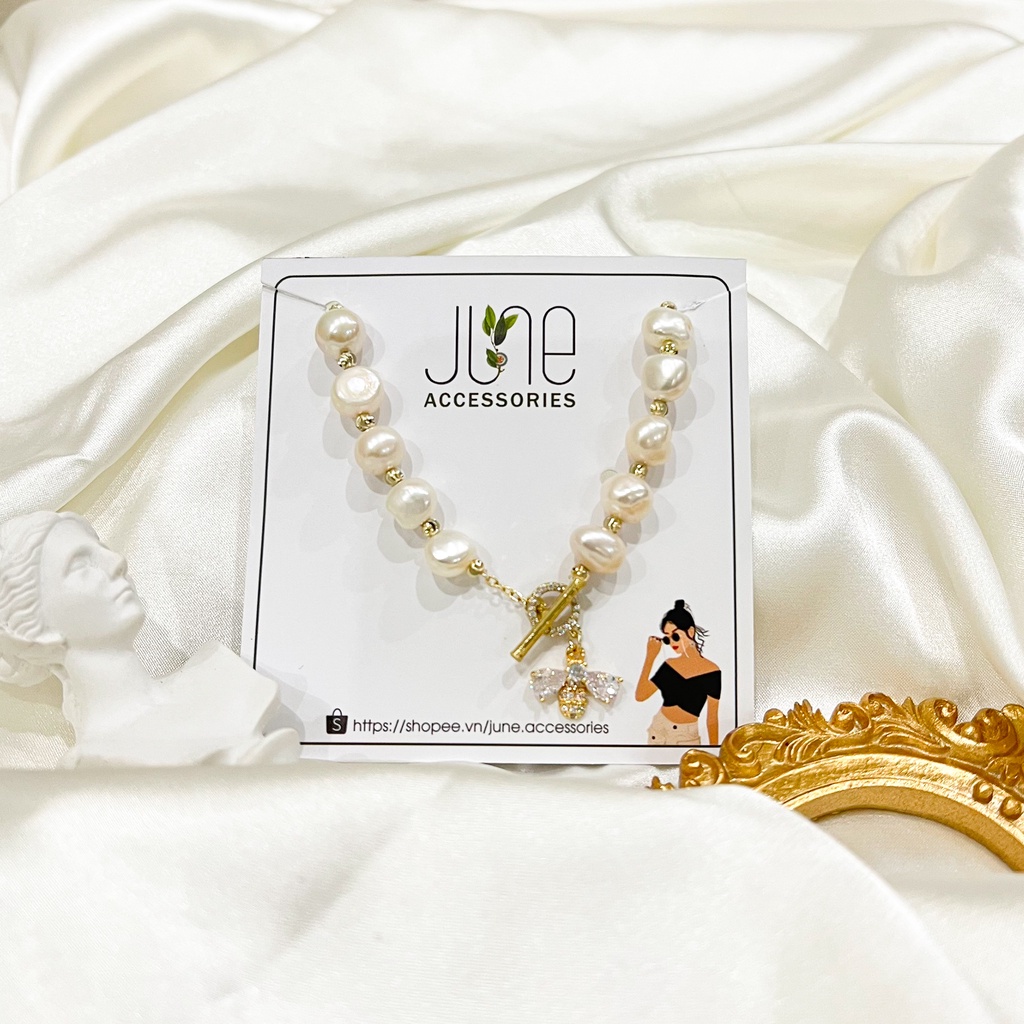 Lắc tay hạt trai nước ngọt JUNE Vòng tay con ong đính đá zircon chốt cài ngang phong cách vintage June accessories