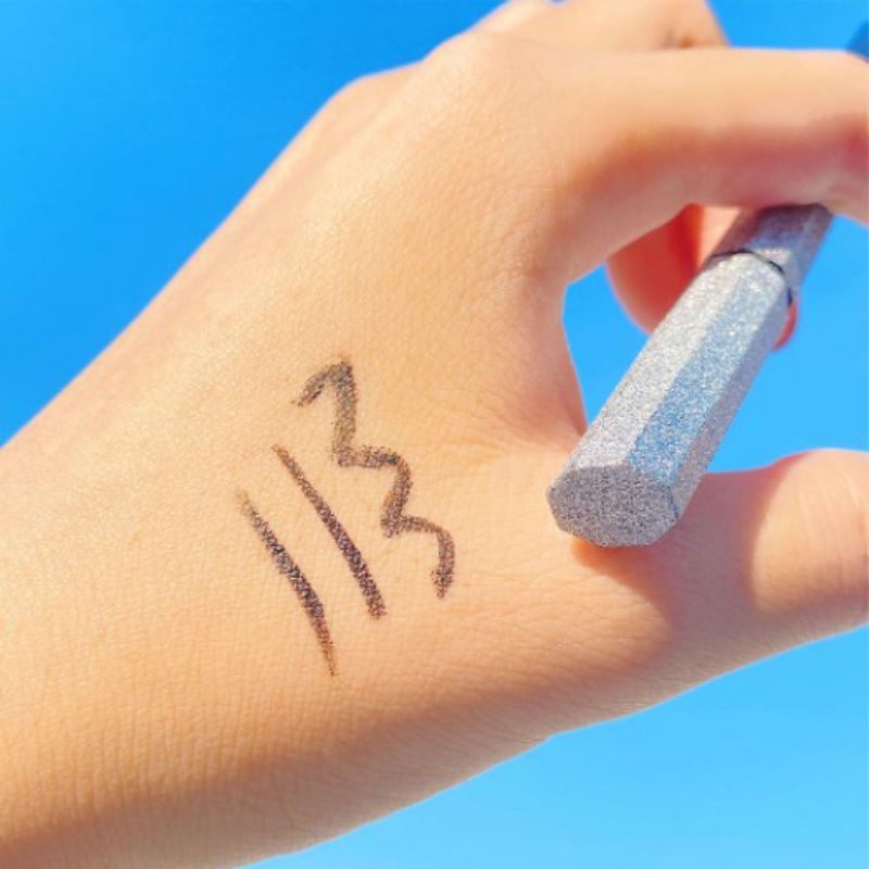 Bút kẻ mắt Lameila Hàng nội Trung