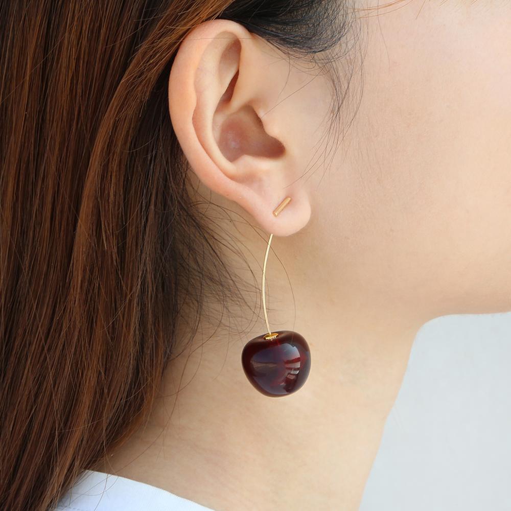 Khuyên tai dáng dài mặt hình quả cherry đỏ phối tua rua xinh xắn cho nữ