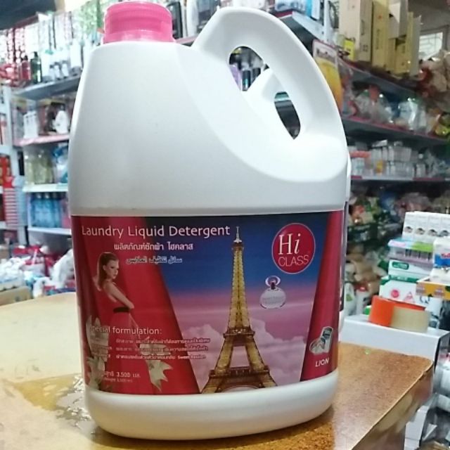 Nước giặt Thái Lan Hiclass can 3500ml.