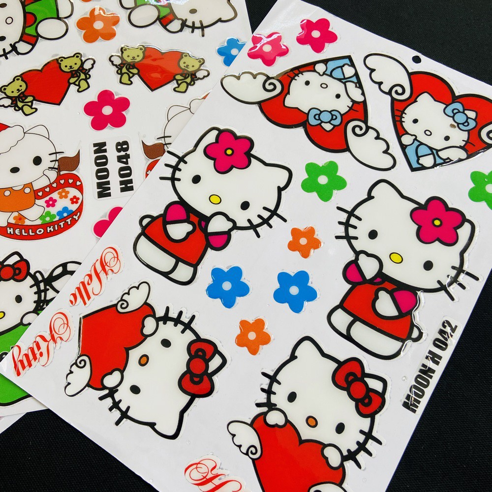 [CỰC RẺ] TẤM TEM DẬP NỔI NHIỀU LOGO MẪU HELLO KITTY TRANG TRÍ XE SIÊU CHẤT ( NGẪU NHIÊN)